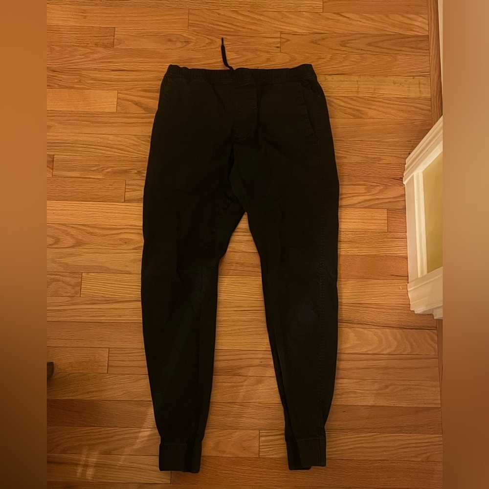 Hollister’s Black Jogger Pants M